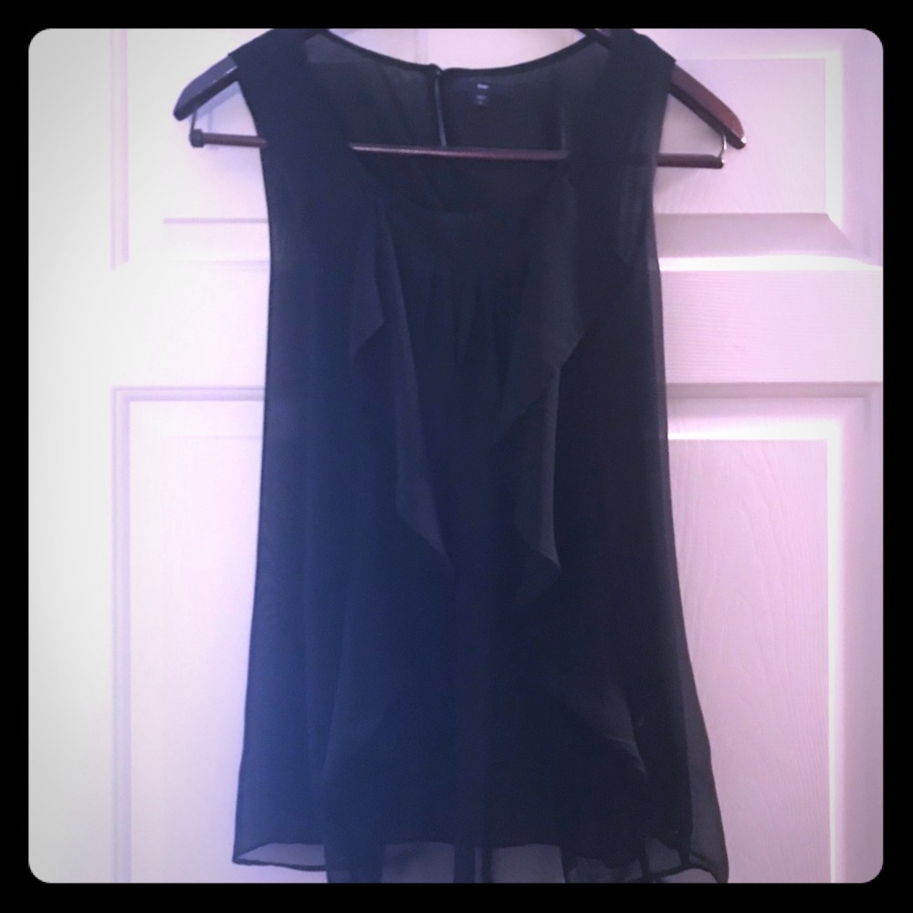 EUC Gorgeous Sheer Flowing Ruffled Gap Black TOP